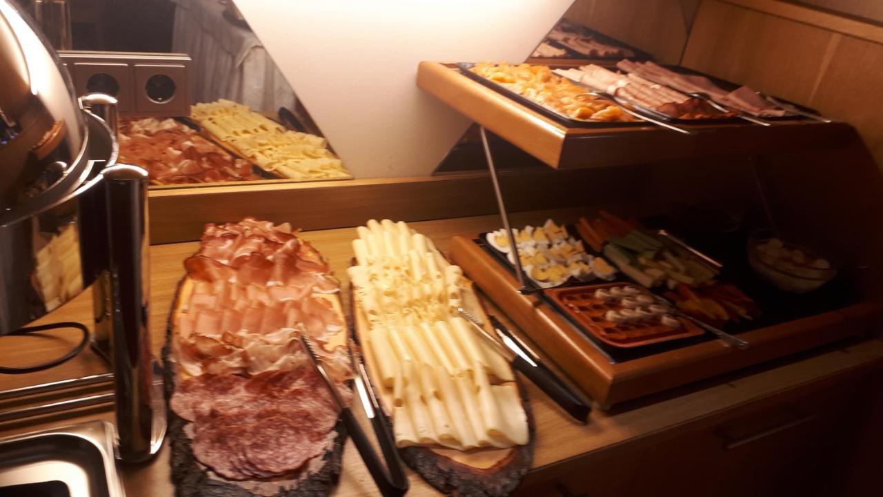 Hotel Garni Viktoria Санкт-Антон-ам-Арльберг Экстерьер фото
