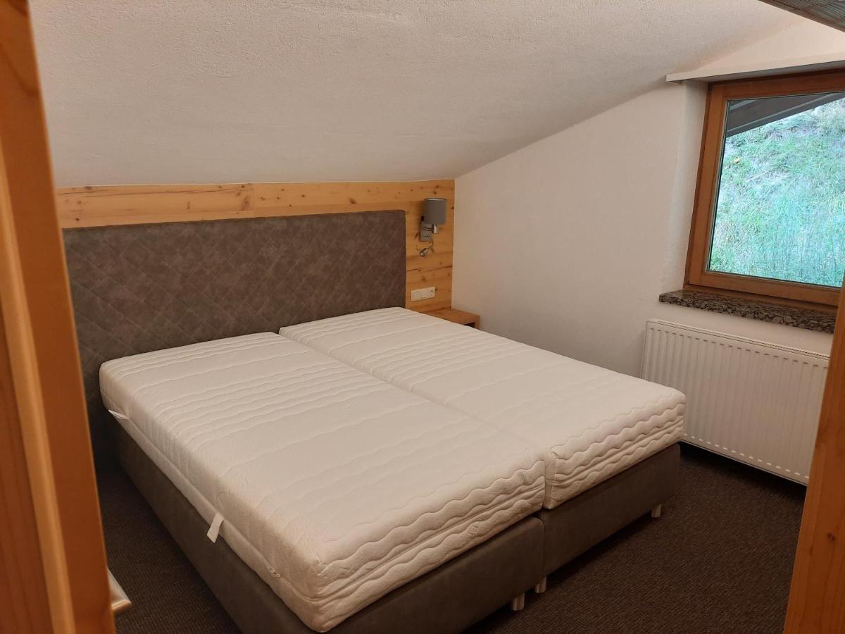 Hotel Garni Viktoria Санкт-Антон-ам-Арльберг Экстерьер фото