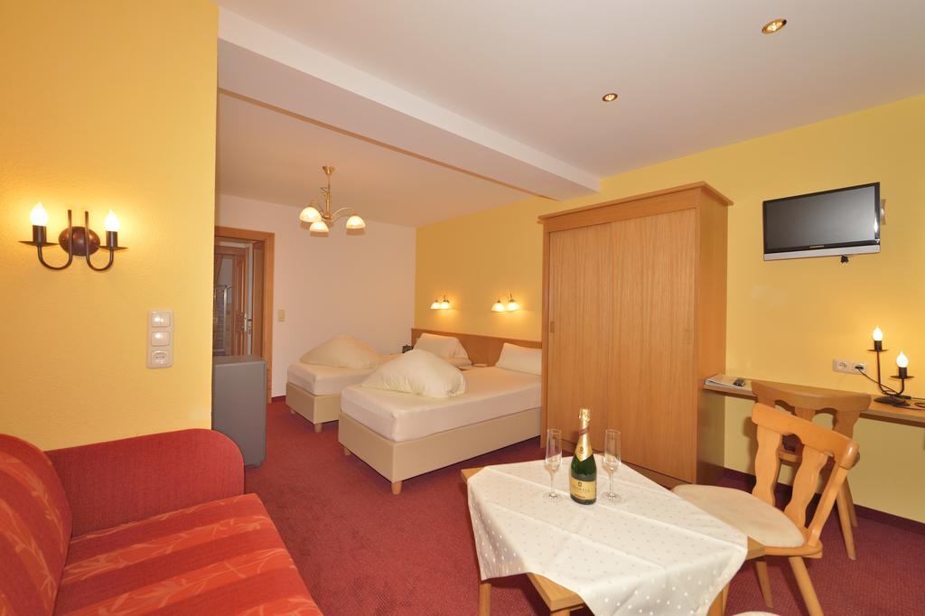 Hotel Garni Viktoria Санкт-Антон-ам-Арльберг Экстерьер фото